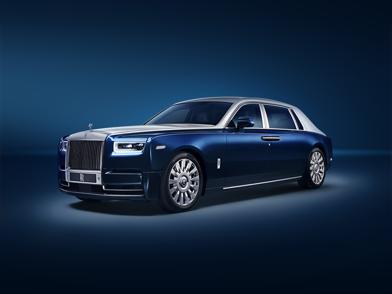 Illustration for article titled Rolls-Royce Will Finally Let Me Turn the Backseat of My Phantom Into a Personal Opium Den